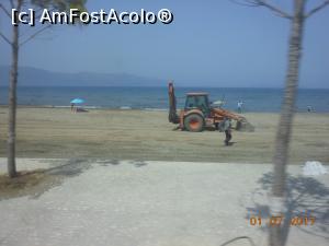 [P20] Vlorë - Una dintre plajele în curs de amenajare din Vlorë.  » foto by iulianic
 - 
<span class="allrVoted glyphicon glyphicon-heart hidden" id="av888847"></span>
<a class="m-l-10 hidden" id="sv888847" onclick="voting_Foto_DelVot(,888847,20606)" role="button">șterge vot <span class="glyphicon glyphicon-remove"></span></a>
<a id="v9888847" class=" c-red"  onclick="voting_Foto_SetVot(888847)" role="button"><span class="glyphicon glyphicon-heart-empty"></span> <b>LIKE</b> = Votează poza</a> <img class="hidden"  id="f888847W9" src="/imagini/loader.gif" border="0" /><span class="AjErrMes hidden" id="e888847ErM"></span>