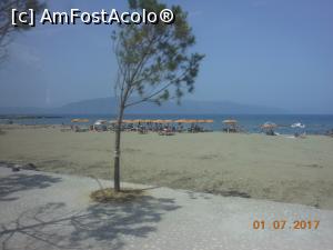 [P21] Vlorë - Una dintre plajele din Vlorë.  » foto by iulianic
 - 
<span class="allrVoted glyphicon glyphicon-heart hidden" id="av888848"></span>
<a class="m-l-10 hidden" id="sv888848" onclick="voting_Foto_DelVot(,888848,20606)" role="button">șterge vot <span class="glyphicon glyphicon-remove"></span></a>
<a id="v9888848" class=" c-red"  onclick="voting_Foto_SetVot(888848)" role="button"><span class="glyphicon glyphicon-heart-empty"></span> <b>LIKE</b> = Votează poza</a> <img class="hidden"  id="f888848W9" src="/imagini/loader.gif" border="0" /><span class="AjErrMes hidden" id="e888848ErM"></span>