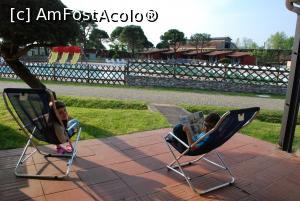 [P01] pe terasa casei » foto by mamii
 - 
<span class="allrVoted glyphicon glyphicon-heart hidden" id="av773623"></span>
<a class="m-l-10 hidden" id="sv773623" onclick="voting_Foto_DelVot(,773623,20722)" role="button">șterge vot <span class="glyphicon glyphicon-remove"></span></a>
<a id="v9773623" class=" c-red"  onclick="voting_Foto_SetVot(773623)" role="button"><span class="glyphicon glyphicon-heart-empty"></span> <b>LIKE</b> = Votează poza</a> <img class="hidden"  id="f773623W9" src="/imagini/loader.gif" border="0" /><span class="AjErrMes hidden" id="e773623ErM"></span>