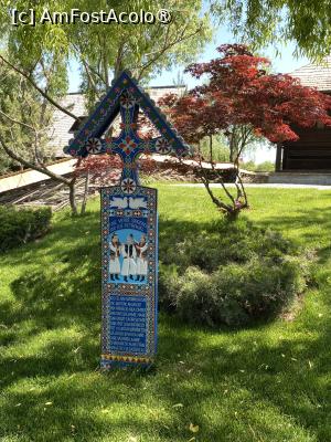 [P09] Gradina Snagov. Replica unei cruci din Cimitirul Vesel din Sapanta. » foto by Floria
 - 
<span class="allrVoted glyphicon glyphicon-heart hidden" id="av1483438"></span>
<a class="m-l-10 hidden" id="sv1483438" onclick="voting_Foto_DelVot(,1483438,20727)" role="button">șterge vot <span class="glyphicon glyphicon-remove"></span></a>
<a id="v91483438" class=" c-red"  onclick="voting_Foto_SetVot(1483438)" role="button"><span class="glyphicon glyphicon-heart-empty"></span> <b>LIKE</b> = Votează poza</a> <img class="hidden"  id="f1483438W9" src="/imagini/loader.gif" border="0" /><span class="AjErrMes hidden" id="e1483438ErM"></span>