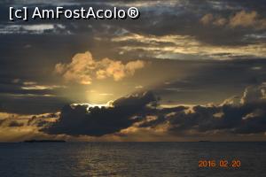 [P33] Apusurile m-au lasat fara cuvinte...  » foto by Kyandra
 - 
<span class="allrVoted glyphicon glyphicon-heart hidden" id="av775389"></span>
<a class="m-l-10 hidden" id="sv775389" onclick="voting_Foto_DelVot(,775389,20748)" role="button">șterge vot <span class="glyphicon glyphicon-remove"></span></a>
<a id="v9775389" class=" c-red"  onclick="voting_Foto_SetVot(775389)" role="button"><span class="glyphicon glyphicon-heart-empty"></span> <b>LIKE</b> = Votează poza</a> <img class="hidden"  id="f775389W9" src="/imagini/loader.gif" border="0" /><span class="AjErrMes hidden" id="e775389ErM"></span>