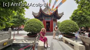 [P14] Un iaz in care inoata pesti koi, peste care trece un podet din piatra, intregesc tabloul relaxant al templului. » foto by geani anto
 - 
<span class="allrVoted glyphicon glyphicon-heart hidden" id="av1496611"></span>
<a class="m-l-10 hidden" id="sv1496611" onclick="voting_Foto_DelVot(,1496611,20766)" role="button">șterge vot <span class="glyphicon glyphicon-remove"></span></a>
<a id="v91496611" class=" c-red"  onclick="voting_Foto_SetVot(1496611)" role="button"><span class="glyphicon glyphicon-heart-empty"></span> <b>LIKE</b> = Votează poza</a> <img class="hidden"  id="f1496611W9" src="/imagini/loader.gif" border="0" /><span class="AjErrMes hidden" id="e1496611ErM"></span>