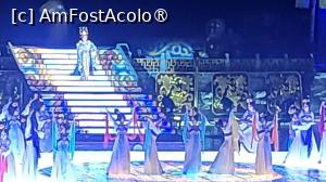 [P26] Aici imparatul, in varsta de 56 de ani, a intalnit-o pe tanara si frumoasa Yang Yuhuan, de care s-a indragostit, simtind ca este singura care poate umple golul din inima sa lasat de pierderea iubitei sale, Consoarta Wu. » foto by geani anto
 - 
<span class="allrVoted glyphicon glyphicon-heart hidden" id="av1498199"></span>
<a class="m-l-10 hidden" id="sv1498199" onclick="voting_Foto_DelVot(,1498199,20766)" role="button">șterge vot <span class="glyphicon glyphicon-remove"></span></a>
<a id="v91498199" class=" c-red"  onclick="voting_Foto_SetVot(1498199)" role="button"><span class="glyphicon glyphicon-heart-empty"></span> <b>LIKE</b> = Votează poza</a> <img class="hidden"  id="f1498199W9" src="/imagini/loader.gif" border="0" /><span class="AjErrMes hidden" id="e1498199ErM"></span>