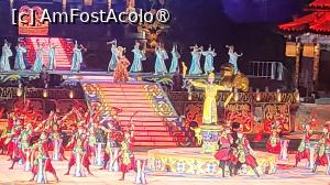 [P37] Afinitatea lui pentru ea a fost atat de profunda, incat a construit piscina Crabapple exclusiv pentru ea. Cuplul era inseparabil, iar Izvorul Termal Huaqing, era locul in care cei doi isi petreceau mare parte din timp, imparatul neglijandu-si indatoririle de stat. » foto by geani anto
 - 
<span class="allrVoted glyphicon glyphicon-heart hidden" id="av1498210"></span>
<a class="m-l-10 hidden" id="sv1498210" onclick="voting_Foto_DelVot(,1498210,20766)" role="button">șterge vot <span class="glyphicon glyphicon-remove"></span></a>
<a id="v91498210" class=" c-red"  onclick="voting_Foto_SetVot(1498210)" role="button"><span class="glyphicon glyphicon-heart-empty"></span> <b>LIKE</b> = Votează poza</a> <img class="hidden"  id="f1498210W9" src="/imagini/loader.gif" border="0" /><span class="AjErrMes hidden" id="e1498210ErM"></span>