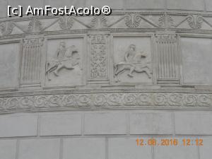 [P17] basoreliefurile de pe monument » foto by zlatna
 - 
<span class="allrVoted glyphicon glyphicon-heart hidden" id="av779174"></span>
<a class="m-l-10 hidden" id="sv779174" onclick="voting_Foto_DelVot(,779174,20825)" role="button">șterge vot <span class="glyphicon glyphicon-remove"></span></a>
<a id="v9779174" class=" c-red"  onclick="voting_Foto_SetVot(779174)" role="button"><span class="glyphicon glyphicon-heart-empty"></span> <b>LIKE</b> = Votează poza</a> <img class="hidden"  id="f779174W9" src="/imagini/loader.gif" border="0" /><span class="AjErrMes hidden" id="e779174ErM"></span>