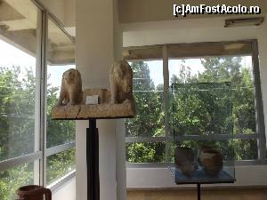 [P34] Leii originali situaţi în partea superioară a monumentului Tropaeum Traiani » foto by irinad
 - 
<span class="allrVoted glyphicon glyphicon-heart hidden" id="av655799"></span>
<a class="m-l-10 hidden" id="sv655799" onclick="voting_Foto_DelVot(,655799,20825)" role="button">șterge vot <span class="glyphicon glyphicon-remove"></span></a>
<a id="v9655799" class=" c-red"  onclick="voting_Foto_SetVot(655799)" role="button"><span class="glyphicon glyphicon-heart-empty"></span> <b>LIKE</b> = Votează poza</a> <img class="hidden"  id="f655799W9" src="/imagini/loader.gif" border="0" /><span class="AjErrMes hidden" id="e655799ErM"></span>