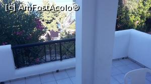 [P02] Balconul camerei » foto by mihacluj
 - 
<span class="allrVoted glyphicon glyphicon-heart hidden" id="av780751"></span>
<a class="m-l-10 hidden" id="sv780751" onclick="voting_Foto_DelVot(,780751,20859)" role="button">șterge vot <span class="glyphicon glyphicon-remove"></span></a>
<a id="v9780751" class=" c-red"  onclick="voting_Foto_SetVot(780751)" role="button"><span class="glyphicon glyphicon-heart-empty"></span> <b>LIKE</b> = Votează poza</a> <img class="hidden"  id="f780751W9" src="/imagini/loader.gif" border="0" /><span class="AjErrMes hidden" id="e780751ErM"></span>