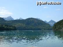 [P07] Peisaj de poveste, la lacul din mica localitate Hohenschwangau » foto by ileanaxperta*
 - 
<span class="allrVoted glyphicon glyphicon-heart hidden" id="av261781"></span>
<a class="m-l-10 hidden" id="sv261781" onclick="voting_Foto_DelVot(,261781,20953)" role="button">șterge vot <span class="glyphicon glyphicon-remove"></span></a>
<a id="v9261781" class=" c-red"  onclick="voting_Foto_SetVot(261781)" role="button"><span class="glyphicon glyphicon-heart-empty"></span> <b>LIKE</b> = Votează poza</a> <img class="hidden"  id="f261781W9" src="/imagini/loader.gif" border="0" /><span class="AjErrMes hidden" id="e261781ErM"></span>
