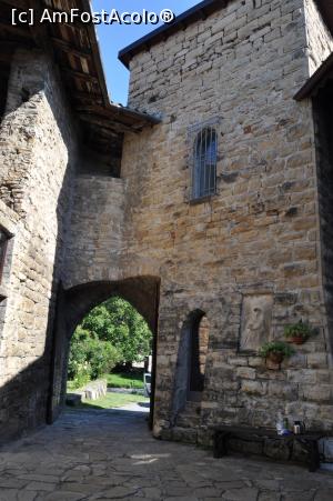 [P06] Castello Presati - vedere din curtea interioara » foto by Dana.S
 - 
<span class="allrVoted glyphicon glyphicon-heart hidden" id="av786056"></span>
<a class="m-l-10 hidden" id="sv786056" onclick="voting_Foto_DelVot(,786056,20959)" role="button">șterge vot <span class="glyphicon glyphicon-remove"></span></a>
<a id="v9786056" class=" c-red"  onclick="voting_Foto_SetVot(786056)" role="button"><span class="glyphicon glyphicon-heart-empty"></span> <b>LIKE</b> = Votează poza</a> <img class="hidden"  id="f786056W9" src="/imagini/loader.gif" border="0" /><span class="AjErrMes hidden" id="e786056ErM"></span>