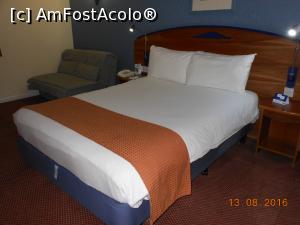 [P10] Hotel Holiday Inn Express - Camera 112, patul dublu și fotoliul-canapea.  » foto by iulianic
 - 
<span class="allrVoted glyphicon glyphicon-heart hidden" id="av786204"></span>
<a class="m-l-10 hidden" id="sv786204" onclick="voting_Foto_DelVot(,786204,20963)" role="button">șterge vot <span class="glyphicon glyphicon-remove"></span></a>
<a id="v9786204" class=" c-red"  onclick="voting_Foto_SetVot(786204)" role="button"><span class="glyphicon glyphicon-heart-empty"></span> <b>LIKE</b> = Votează poza</a> <img class="hidden"  id="f786204W9" src="/imagini/loader.gif" border="0" /><span class="AjErrMes hidden" id="e786204ErM"></span>