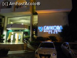 [P07] L, Ancora Beach hotel- intrarea » foto by ruxy67
 - 
<span class="allrVoted glyphicon glyphicon-heart hidden" id="av789875"></span>
<a class="m-l-10 hidden" id="sv789875" onclick="voting_Foto_DelVot(,789875,21028)" role="button">șterge vot <span class="glyphicon glyphicon-remove"></span></a>
<a id="v9789875" class=" c-red"  onclick="voting_Foto_SetVot(789875)" role="button"><span class="glyphicon glyphicon-heart-empty"></span> <b>LIKE</b> = Votează poza</a> <img class="hidden"  id="f789875W9" src="/imagini/loader.gif" border="0" /><span class="AjErrMes hidden" id="e789875ErM"></span>