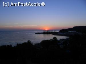 [P09] rasarit de soare - vedere din balcon » foto by ruxy67
 - 
<span class="allrVoted glyphicon glyphicon-heart hidden" id="av789877"></span>
<a class="m-l-10 hidden" id="sv789877" onclick="voting_Foto_DelVot(,789877,21028)" role="button">șterge vot <span class="glyphicon glyphicon-remove"></span></a>
<a id="v9789877" class=" c-red"  onclick="voting_Foto_SetVot(789877)" role="button"><span class="glyphicon glyphicon-heart-empty"></span> <b>LIKE</b> = Votează poza</a> <img class="hidden"  id="f789877W9" src="/imagini/loader.gif" border="0" /><span class="AjErrMes hidden" id="e789877ErM"></span>