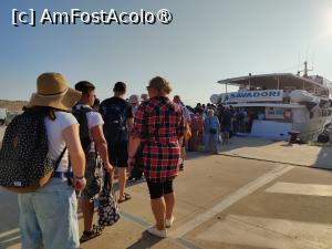 [P01] Coada la îmbarcare (și noi ziceam că am venit devreme...) » foto by crismis
 - 
<span class="allrVoted glyphicon glyphicon-heart hidden" id="av1498730"></span>
<a class="m-l-10 hidden" id="sv1498730" onclick="voting_Foto_DelVot(,1498730,21065)" role="button">șterge vot <span class="glyphicon glyphicon-remove"></span></a>
<a id="v91498730" class=" c-red"  onclick="voting_Foto_SetVot(1498730)" role="button"><span class="glyphicon glyphicon-heart-empty"></span> <b>LIKE</b> = Votează poza</a> <img class="hidden"  id="f1498730W9" src="/imagini/loader.gif" border="0" /><span class="AjErrMes hidden" id="e1498730ErM"></span>