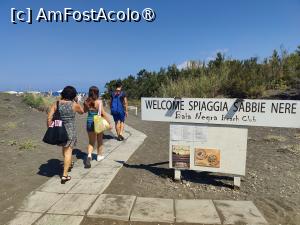 [P11] La pas prin Insula Vulcano; plaja cu nisip negru » foto by crismis
 - 
<span class="allrVoted glyphicon glyphicon-heart hidden" id="av1498740"></span>
<a class="m-l-10 hidden" id="sv1498740" onclick="voting_Foto_DelVot(,1498740,21065)" role="button">șterge vot <span class="glyphicon glyphicon-remove"></span></a>
<a id="v91498740" class=" c-red"  onclick="voting_Foto_SetVot(1498740)" role="button"><span class="glyphicon glyphicon-heart-empty"></span> <b>LIKE</b> = Votează poza</a> <img class="hidden"  id="f1498740W9" src="/imagini/loader.gif" border="0" /><span class="AjErrMes hidden" id="e1498740ErM"></span>