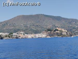 [P27] Ne apropiem de insula Lipari » foto by crismis
 - 
<span class="allrVoted glyphicon glyphicon-heart hidden" id="av1498756"></span>
<a class="m-l-10 hidden" id="sv1498756" onclick="voting_Foto_DelVot(,1498756,21065)" role="button">șterge vot <span class="glyphicon glyphicon-remove"></span></a>
<a id="v91498756" class=" c-red"  onclick="voting_Foto_SetVot(1498756)" role="button"><span class="glyphicon glyphicon-heart-empty"></span> <b>LIKE</b> = Votează poza</a> <img class="hidden"  id="f1498756W9" src="/imagini/loader.gif" border="0" /><span class="AjErrMes hidden" id="e1498756ErM"></span>