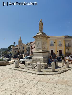 [P33] La pas prin Insula Lipari » foto by crismis
 - 
<span class="allrVoted glyphicon glyphicon-heart hidden" id="av1498762"></span>
<a class="m-l-10 hidden" id="sv1498762" onclick="voting_Foto_DelVot(,1498762,21065)" role="button">șterge vot <span class="glyphicon glyphicon-remove"></span></a>
<a id="v91498762" class=" c-red"  onclick="voting_Foto_SetVot(1498762)" role="button"><span class="glyphicon glyphicon-heart-empty"></span> <b>LIKE</b> = Votează poza</a> <img class="hidden"  id="f1498762W9" src="/imagini/loader.gif" border="0" /><span class="AjErrMes hidden" id="e1498762ErM"></span>