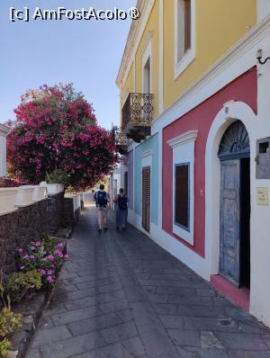 [P95] La pas prin Insula Stromboli » foto by crismis
 - 
<span class="allrVoted glyphicon glyphicon-heart hidden" id="av1498824"></span>
<a class="m-l-10 hidden" id="sv1498824" onclick="voting_Foto_DelVot(,1498824,21065)" role="button">șterge vot <span class="glyphicon glyphicon-remove"></span></a>
<a id="v91498824" class=" c-red"  onclick="voting_Foto_SetVot(1498824)" role="button"><span class="glyphicon glyphicon-heart-empty"></span> <b>LIKE</b> = Votează poza</a> <img class="hidden"  id="f1498824W9" src="/imagini/loader.gif" border="0" /><span class="AjErrMes hidden" id="e1498824ErM"></span>