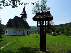 [P19] Biserica de lemn „Sf. Nicolae” - Mănăstirea Lupșa.  » foto by tata123 🔱
 - 
<span class="allrVoted glyphicon glyphicon-heart hidden" id="av1105637"></span>
<a class="m-l-10 hidden" id="sv1105637" onclick="voting_Foto_DelVot(,1105637,21083)" role="button">șterge vot <span class="glyphicon glyphicon-remove"></span></a>
<a id="v91105637" class=" c-red"  onclick="voting_Foto_SetVot(1105637)" role="button"><span class="glyphicon glyphicon-heart-empty"></span> <b>LIKE</b> = Votează poza</a> <img class="hidden"  id="f1105637W9" src="/imagini/loader.gif" border="0" /><span class="AjErrMes hidden" id="e1105637ErM"></span>