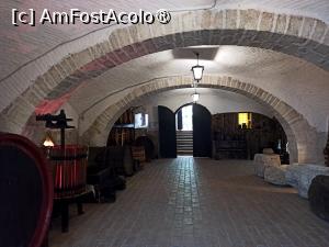 [P04] Crama conac Bellu - 02 » foto by kemi27
 - 
<span class="allrVoted glyphicon glyphicon-heart hidden" id="av1500198"></span>
<a class="m-l-10 hidden" id="sv1500198" onclick="voting_Foto_DelVot(,1500198,21143)" role="button">șterge vot <span class="glyphicon glyphicon-remove"></span></a>
<a id="v91500198" class=" c-red"  onclick="voting_Foto_SetVot(1500198)" role="button"><span class="glyphicon glyphicon-heart-empty"></span> <b>LIKE</b> = Votează poza</a> <img class="hidden"  id="f1500198W9" src="/imagini/loader.gif" border="0" /><span class="AjErrMes hidden" id="e1500198ErM"></span>