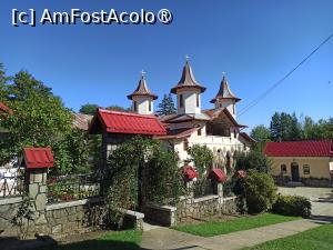 [P05] Mănăstirea Crasna » foto by kemi27
 - 
<span class="allrVoted glyphicon glyphicon-heart hidden" id="av1500199"></span>
<a class="m-l-10 hidden" id="sv1500199" onclick="voting_Foto_DelVot(,1500199,21143)" role="button">șterge vot <span class="glyphicon glyphicon-remove"></span></a>
<a id="v91500199" class=" c-red"  onclick="voting_Foto_SetVot(1500199)" role="button"><span class="glyphicon glyphicon-heart-empty"></span> <b>LIKE</b> = Votează poza</a> <img class="hidden"  id="f1500199W9" src="/imagini/loader.gif" border="0" /><span class="AjErrMes hidden" id="e1500199ErM"></span>