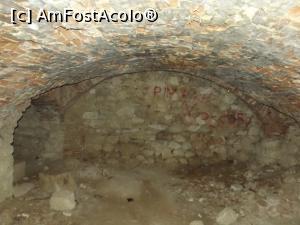 [P41] Conacul Bellu - catacombe » foto by mishu
 - 
<span class="allrVoted glyphicon glyphicon-heart hidden" id="av799280"></span>
<a class="m-l-10 hidden" id="sv799280" onclick="voting_Foto_DelVot(,799280,21143)" role="button">șterge vot <span class="glyphicon glyphicon-remove"></span></a>
<a id="v9799280" class=" c-red"  onclick="voting_Foto_SetVot(799280)" role="button"><span class="glyphicon glyphicon-heart-empty"></span> <b>LIKE</b> = Votează poza</a> <img class="hidden"  id="f799280W9" src="/imagini/loader.gif" border="0" /><span class="AjErrMes hidden" id="e799280ErM"></span>