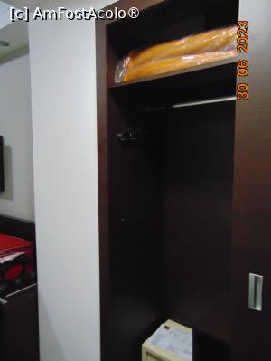 [P34] camera hotel » foto by Yolanda
 - 
<span class="allrVoted glyphicon glyphicon-heart hidden" id="av1403739"></span>
<a class="m-l-10 hidden" id="sv1403739" onclick="voting_Foto_DelVot(,1403739,21166)" role="button">șterge vot <span class="glyphicon glyphicon-remove"></span></a>
<a id="v91403739" class=" c-red"  onclick="voting_Foto_SetVot(1403739)" role="button"><span class="glyphicon glyphicon-heart-empty"></span> <b>LIKE</b> = Votează poza</a> <img class="hidden"  id="f1403739W9" src="/imagini/loader.gif" border="0" /><span class="AjErrMes hidden" id="e1403739ErM"></span>