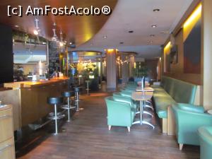 [P04] Zone de relaxare si bar la recepție.  » foto by Aurici
 - 
<span class="allrVoted glyphicon glyphicon-heart hidden" id="av801425"></span>
<a class="m-l-10 hidden" id="sv801425" onclick="voting_Foto_DelVot(,801425,21169)" role="button">șterge vot <span class="glyphicon glyphicon-remove"></span></a>
<a id="v9801425" class=" c-red"  onclick="voting_Foto_SetVot(801425)" role="button"><span class="glyphicon glyphicon-heart-empty"></span> <b>LIKE</b> = Votează poza</a> <img class="hidden"  id="f801425W9" src="/imagini/loader.gif" border="0" /><span class="AjErrMes hidden" id="e801425ErM"></span>