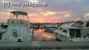 [P22] In port... apus de soare...  » foto by april12
 - 
<span class="allrVoted glyphicon glyphicon-heart hidden" id="av802098"></span>
<a class="m-l-10 hidden" id="sv802098" onclick="voting_Foto_DelVot(,802098,21176)" role="button">șterge vot <span class="glyphicon glyphicon-remove"></span></a>
<a id="v9802098" class=" c-red"  onclick="voting_Foto_SetVot(802098)" role="button"><span class="glyphicon glyphicon-heart-empty"></span> <b>LIKE</b> = Votează poza</a> <img class="hidden"  id="f802098W9" src="/imagini/loader.gif" border="0" /><span class="AjErrMes hidden" id="e802098ErM"></span>