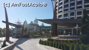 [P08] Royal Seginus Lara - intrarea în hotel » foto by nicole33
 - 
<span class="allrVoted glyphicon glyphicon-heart hidden" id="av863266"></span>
<a class="m-l-10 hidden" id="sv863266" onclick="voting_Foto_DelVot(,863266,21199)" role="button">șterge vot <span class="glyphicon glyphicon-remove"></span></a>
<a id="v9863266" class=" c-red"  onclick="voting_Foto_SetVot(863266)" role="button"><span class="glyphicon glyphicon-heart-empty"></span> <b>LIKE</b> = Votează poza</a> <img class="hidden"  id="f863266W9" src="/imagini/loader.gif" border="0" /><span class="AjErrMes hidden" id="e863266ErM"></span>