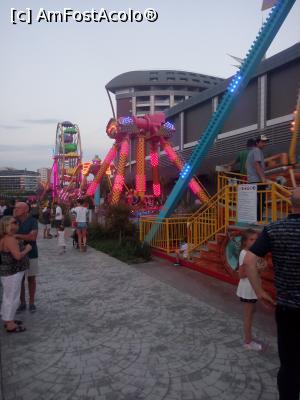 [P25] Lunapark.  » foto by bogdanmo
 - 
<span class="allrVoted glyphicon glyphicon-heart hidden" id="av973379"></span>
<a class="m-l-10 hidden" id="sv973379" onclick="voting_Foto_DelVot(,973379,21199)" role="button">șterge vot <span class="glyphicon glyphicon-remove"></span></a>
<a id="v9973379" class=" c-red"  onclick="voting_Foto_SetVot(973379)" role="button"><span class="glyphicon glyphicon-heart-empty"></span> <b>LIKE</b> = Votează poza</a> <img class="hidden"  id="f973379W9" src="/imagini/loader.gif" border="0" /><span class="AjErrMes hidden" id="e973379ErM"></span>