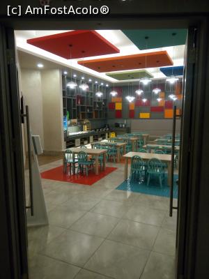 [P30] Restaurantul copiilor.  » foto by bogdanmo
 - 
<span class="allrVoted glyphicon glyphicon-heart hidden" id="av973384"></span>
<a class="m-l-10 hidden" id="sv973384" onclick="voting_Foto_DelVot(,973384,21199)" role="button">șterge vot <span class="glyphicon glyphicon-remove"></span></a>
<a id="v9973384" class=" c-red"  onclick="voting_Foto_SetVot(973384)" role="button"><span class="glyphicon glyphicon-heart-empty"></span> <b>LIKE</b> = Votează poza</a> <img class="hidden"  id="f973384W9" src="/imagini/loader.gif" border="0" /><span class="AjErrMes hidden" id="e973384ErM"></span>