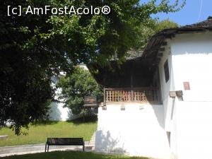 [P07] Casa memorială Anton Pann - Râmnicu Vâlcea. Foișorul de la al doilea nivel. » foto by iulianic
 - 
<span class="allrVoted glyphicon glyphicon-heart hidden" id="av1254419"></span>
<a class="m-l-10 hidden" id="sv1254419" onclick="voting_Foto_DelVot(,1254419,21209)" role="button">șterge vot <span class="glyphicon glyphicon-remove"></span></a>
<a id="v91254419" class=" c-red"  onclick="voting_Foto_SetVot(1254419)" role="button"><span class="glyphicon glyphicon-heart-empty"></span> <b>LIKE</b> = Votează poza</a> <img class="hidden"  id="f1254419W9" src="/imagini/loader.gif" border="0" /><span class="AjErrMes hidden" id="e1254419ErM"></span>