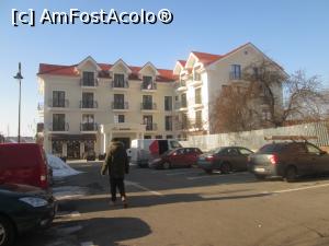 [P01] Hotel Radsor din centrul Rasnovului.  » foto by Floria
 - 
<span class="allrVoted glyphicon glyphicon-heart hidden" id="av835627"></span>
<a class="m-l-10 hidden" id="sv835627" onclick="voting_Foto_DelVot(,835627,21229)" role="button">șterge vot <span class="glyphicon glyphicon-remove"></span></a>
<a id="v9835627" class=" c-red"  onclick="voting_Foto_SetVot(835627)" role="button"><span class="glyphicon glyphicon-heart-empty"></span> <b>LIKE</b> = Votează poza</a> <img class="hidden"  id="f835627W9" src="/imagini/loader.gif" border="0" /><span class="AjErrMes hidden" id="e835627ErM"></span>
