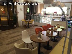 [P19] Hotel Radsor-Cofetaria, la ora inchiderii.  » foto by Floria
 - 
<span class="allrVoted glyphicon glyphicon-heart hidden" id="av835645"></span>
<a class="m-l-10 hidden" id="sv835645" onclick="voting_Foto_DelVot(,835645,21229)" role="button">șterge vot <span class="glyphicon glyphicon-remove"></span></a>
<a id="v9835645" class=" c-red"  onclick="voting_Foto_SetVot(835645)" role="button"><span class="glyphicon glyphicon-heart-empty"></span> <b>LIKE</b> = Votează poza</a> <img class="hidden"  id="f835645W9" src="/imagini/loader.gif" border="0" /><span class="AjErrMes hidden" id="e835645ErM"></span>