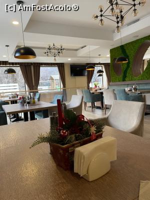 [P70] Restaurant » foto by krisstinna
 - 
<span class="allrVoted glyphicon glyphicon-heart hidden" id="av1289978"></span>
<a class="m-l-10 hidden" id="sv1289978" onclick="voting_Foto_DelVot(,1289978,21229)" role="button">șterge vot <span class="glyphicon glyphicon-remove"></span></a>
<a id="v91289978" class=" c-red"  onclick="voting_Foto_SetVot(1289978)" role="button"><span class="glyphicon glyphicon-heart-empty"></span> <b>LIKE</b> = Votează poza</a> <img class="hidden"  id="f1289978W9" src="/imagini/loader.gif" border="0" /><span class="AjErrMes hidden" id="e1289978ErM"></span>