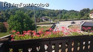 [P22] Vedere din balcon către parcare și Ponoare.  » foto by Aurici
 - 
<span class="allrVoted glyphicon glyphicon-heart hidden" id="av815727"></span>
<a class="m-l-10 hidden" id="sv815727" onclick="voting_Foto_DelVot(,815727,21304)" role="button">șterge vot <span class="glyphicon glyphicon-remove"></span></a>
<a id="v9815727" class=" c-red"  onclick="voting_Foto_SetVot(815727)" role="button"><span class="glyphicon glyphicon-heart-empty"></span> <b>LIKE</b> = Votează poza</a> <img class="hidden"  id="f815727W9" src="/imagini/loader.gif" border="0" /><span class="AjErrMes hidden" id="e815727ErM"></span>