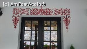 [P41] Vedere din restaurant spre terasă.  » foto by Aurici
 - 
<span class="allrVoted glyphicon glyphicon-heart hidden" id="av815746"></span>
<a class="m-l-10 hidden" id="sv815746" onclick="voting_Foto_DelVot(,815746,21304)" role="button">șterge vot <span class="glyphicon glyphicon-remove"></span></a>
<a id="v9815746" class=" c-red"  onclick="voting_Foto_SetVot(815746)" role="button"><span class="glyphicon glyphicon-heart-empty"></span> <b>LIKE</b> = Votează poza</a> <img class="hidden"  id="f815746W9" src="/imagini/loader.gif" border="0" /><span class="AjErrMes hidden" id="e815746ErM"></span>