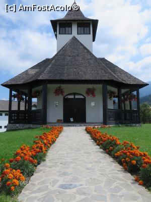 [P04] Biserica Mănăstirii Bran - vedere frontală.  » foto by tata123 🔱
 - 
<span class="allrVoted glyphicon glyphicon-heart hidden" id="av804186"></span>
<a class="m-l-10 hidden" id="sv804186" onclick="voting_Foto_DelVot(,804186,21347)" role="button">șterge vot <span class="glyphicon glyphicon-remove"></span></a>
<a id="v9804186" class=" c-red"  onclick="voting_Foto_SetVot(804186)" role="button"><span class="glyphicon glyphicon-heart-empty"></span> <b>LIKE</b> = Votează poza</a> <img class="hidden"  id="f804186W9" src="/imagini/loader.gif" border="0" /><span class="AjErrMes hidden" id="e804186ErM"></span>