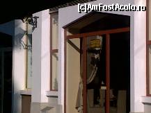 [P03] Livingroom Cafe Oradea. » foto by creivean
 - 
<span class="allrVoted glyphicon glyphicon-heart hidden" id="av106997"></span>
<a class="m-l-10 hidden" id="sv106997" onclick="voting_Foto_DelVot(,106997,21351)" role="button">șterge vot <span class="glyphicon glyphicon-remove"></span></a>
<a id="v9106997" class=" c-red"  onclick="voting_Foto_SetVot(106997)" role="button"><span class="glyphicon glyphicon-heart-empty"></span> <b>LIKE</b> = Votează poza</a> <img class="hidden"  id="f106997W9" src="/imagini/loader.gif" border="0" /><span class="AjErrMes hidden" id="e106997ErM"></span>