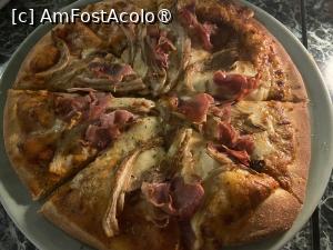 [P12] Abalone, restaurantul italian - pizza cu pancetta şi ciuperci » foto by nicole33
 - 
<span class="allrVoted glyphicon glyphicon-heart hidden" id="av1499520"></span>
<a class="m-l-10 hidden" id="sv1499520" onclick="voting_Foto_DelVot(,1499520,21354)" role="button">șterge vot <span class="glyphicon glyphicon-remove"></span></a>
<a id="v91499520" class=" c-red"  onclick="voting_Foto_SetVot(1499520)" role="button"><span class="glyphicon glyphicon-heart-empty"></span> <b>LIKE</b> = Votează poza</a> <img class="hidden"  id="f1499520W9" src="/imagini/loader.gif" border="0" /><span class="AjErrMes hidden" id="e1499520ErM"></span>