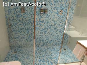 [P19] Cabina de duș dublă » foto by crismis
 - 
<span class="allrVoted glyphicon glyphicon-heart hidden" id="av823271"></span>
<a class="m-l-10 hidden" id="sv823271" onclick="voting_Foto_DelVot(,823271,21360)" role="button">șterge vot <span class="glyphicon glyphicon-remove"></span></a>
<a id="v9823271" class=" c-red"  onclick="voting_Foto_SetVot(823271)" role="button"><span class="glyphicon glyphicon-heart-empty"></span> <b>LIKE</b> = Votează poza</a> <img class="hidden"  id="f823271W9" src="/imagini/loader.gif" border="0" /><span class="AjErrMes hidden" id="e823271ErM"></span>