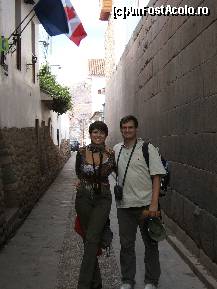 [P12] Cladiri din Cuzco ,pe care urmasii conchistadorilor spanioli le-au construit pe temelia vechilor ziduri incase (scuze dar... cand am facut pozele nu ne-am gandit ca le vom face  publice ,asa ca suntem si noi ...) » foto by edith simon
 - 
<span class="allrVoted glyphicon glyphicon-heart hidden" id="av25502"></span>
<a class="m-l-10 hidden" id="sv25502" onclick="voting_Foto_DelVot(,25502,21384)" role="button">șterge vot <span class="glyphicon glyphicon-remove"></span></a>
<a id="v925502" class=" c-red"  onclick="voting_Foto_SetVot(25502)" role="button"><span class="glyphicon glyphicon-heart-empty"></span> <b>LIKE</b> = Votează poza</a> <img class="hidden"  id="f25502W9" src="/imagini/loader.gif" border="0" /><span class="AjErrMes hidden" id="e25502ErM"></span>