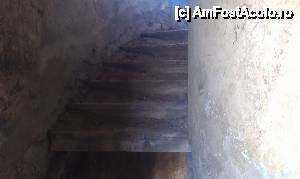 [P14] Scara interioară cu trepte lipsă a Turnului de apă de la Palatul Cantacuzino. Floreşti jud. Prahova.  » foto by traian.leuca †
 - 
<span class="allrVoted glyphicon glyphicon-heart hidden" id="av416394"></span>
<a class="m-l-10 hidden" id="sv416394" onclick="voting_Foto_DelVot(,416394,21385)" role="button">șterge vot <span class="glyphicon glyphicon-remove"></span></a>
<a id="v9416394" class=" c-red"  onclick="voting_Foto_SetVot(416394)" role="button"><span class="glyphicon glyphicon-heart-empty"></span> <b>LIKE</b> = Votează poza</a> <img class="hidden"  id="f416394W9" src="/imagini/loader.gif" border="0" /><span class="AjErrMes hidden" id="e416394ErM"></span>