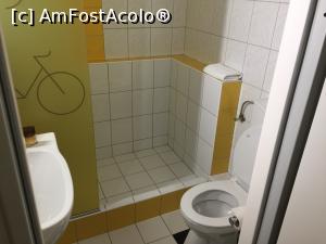 [P03] camera de baie » foto by Dan&Ema
 - 
<span class="allrVoted glyphicon glyphicon-heart hidden" id="av826619"></span>
<a class="m-l-10 hidden" id="sv826619" onclick="voting_Foto_DelVot(,826619,21405)" role="button">șterge vot <span class="glyphicon glyphicon-remove"></span></a>
<a id="v9826619" class=" c-red"  onclick="voting_Foto_SetVot(826619)" role="button"><span class="glyphicon glyphicon-heart-empty"></span> <b>LIKE</b> = Votează poza</a> <img class="hidden"  id="f826619W9" src="/imagini/loader.gif" border="0" /><span class="AjErrMes hidden" id="e826619ErM"></span>