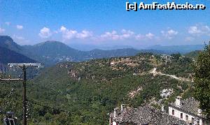 [P17] Satul Megalo Papingo văzut din Mikro Papingo, regiunea Epir, Grecia.  » foto by traian.leuca †
 - 
<span class="allrVoted glyphicon glyphicon-heart hidden" id="av574437"></span>
<a class="m-l-10 hidden" id="sv574437" onclick="voting_Foto_DelVot(,574437,21484)" role="button">șterge vot <span class="glyphicon glyphicon-remove"></span></a>
<a id="v9574437" class=" c-red"  onclick="voting_Foto_SetVot(574437)" role="button"><span class="glyphicon glyphicon-heart-empty"></span> <b>LIKE</b> = Votează poza</a> <img class="hidden"  id="f574437W9" src="/imagini/loader.gif" border="0" /><span class="AjErrMes hidden" id="e574437ErM"></span>