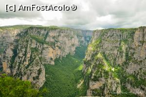 [P75] Canionul Vikos la Oxya.  » foto by Vlahos2003
 - 
<span class="allrVoted glyphicon glyphicon-heart hidden" id="av713649"></span>
<a class="m-l-10 hidden" id="sv713649" onclick="voting_Foto_DelVot(,713649,21484)" role="button">șterge vot <span class="glyphicon glyphicon-remove"></span></a>
<a id="v9713649" class=" c-red"  onclick="voting_Foto_SetVot(713649)" role="button"><span class="glyphicon glyphicon-heart-empty"></span> <b>LIKE</b> = Votează poza</a> <img class="hidden"  id="f713649W9" src="/imagini/loader.gif" border="0" /><span class="AjErrMes hidden" id="e713649ErM"></span>