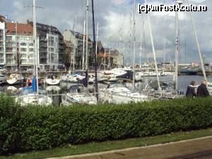 [P08] Portul de agrement din Oostende, aflat chiar vizavi de gară.  » foto by Carmen Ion
 - 
<span class="allrVoted glyphicon glyphicon-heart hidden" id="av683590"></span>
<a class="m-l-10 hidden" id="sv683590" onclick="voting_Foto_DelVot(,683590,21502)" role="button">șterge vot <span class="glyphicon glyphicon-remove"></span></a>
<a id="v9683590" class=" c-red"  onclick="voting_Foto_SetVot(683590)" role="button"><span class="glyphicon glyphicon-heart-empty"></span> <b>LIKE</b> = Votează poza</a> <img class="hidden"  id="f683590W9" src="/imagini/loader.gif" border="0" /><span class="AjErrMes hidden" id="e683590ErM"></span>