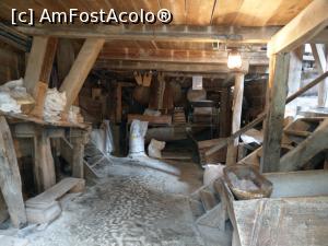 [P11] Suntem &icirc;n interior, amplasamentul de la moară. » foto by maryka
 - 
<span class="allrVoted glyphicon glyphicon-heart hidden" id="av1226030"></span>
<a class="m-l-10 hidden" id="sv1226030" onclick="voting_Foto_DelVot(,1226030,21522)" role="button">șterge vot <span class="glyphicon glyphicon-remove"></span></a>
<a id="v91226030" class=" c-red"  onclick="voting_Foto_SetVot(1226030)" role="button"><span class="glyphicon glyphicon-heart-empty"></span> <b>LIKE</b> = Votează poza</a> <img class="hidden"  id="f1226030W9" src="/imagini/loader.gif" border="0" /><span class="AjErrMes hidden" id="e1226030ErM"></span>