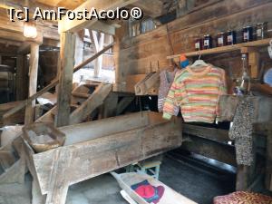 [P07] Suntem la moară, vedem c&acirc;teva din bluzițele tricotate, gemurile expuse pe raft. » foto by maryka
 - 
<span class="allrVoted glyphicon glyphicon-heart hidden" id="av1226023"></span>
<a class="m-l-10 hidden" id="sv1226023" onclick="voting_Foto_DelVot(,1226023,21522)" role="button">șterge vot <span class="glyphicon glyphicon-remove"></span></a>
<a id="v91226023" class=" c-red"  onclick="voting_Foto_SetVot(1226023)" role="button"><span class="glyphicon glyphicon-heart-empty"></span> <b>LIKE</b> = Votează poza</a> <img class="hidden"  id="f1226023W9" src="/imagini/loader.gif" border="0" /><span class="AjErrMes hidden" id="e1226023ErM"></span>