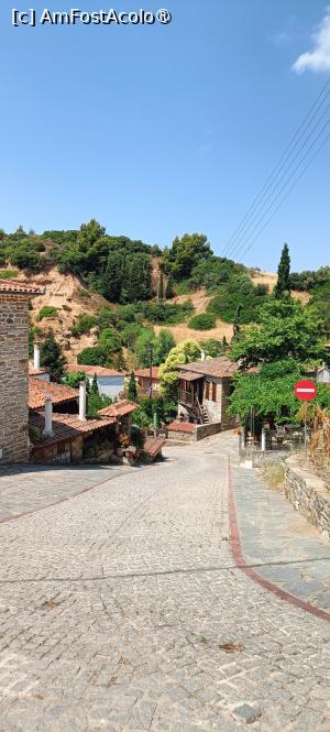 [P29] Old Nikiti - pe străzi înclinate. » foto by tata123 🔱
 - 
<span class="allrVoted glyphicon glyphicon-heart hidden" id="av1500246"></span>
<a class="m-l-10 hidden" id="sv1500246" onclick="voting_Foto_DelVot(,1500246,21533)" role="button">șterge vot <span class="glyphicon glyphicon-remove"></span></a>
<a id="v91500246" class=" c-red"  onclick="voting_Foto_SetVot(1500246)" role="button"><span class="glyphicon glyphicon-heart-empty"></span> <b>LIKE</b> = Votează poza</a> <img class="hidden"  id="f1500246W9" src="/imagini/loader.gif" border="0" /><span class="AjErrMes hidden" id="e1500246ErM"></span>